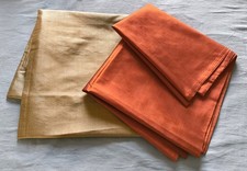 Drei Schals aus reiner Rohseide, handgenäht, changierend, traumhafte Farben