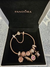 Original Pandora Moments Armband rosé mit Charms, 20 cm Länge, nur 1 x getragen