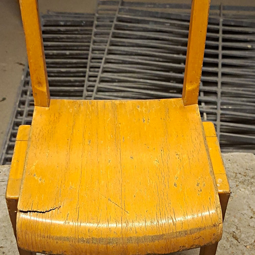 Antiker holzstuhl braun - antiker,
