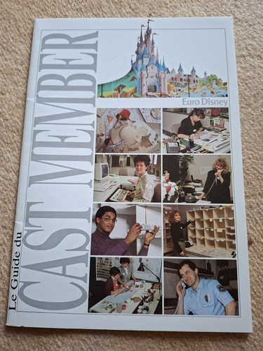 Guide cast member - du,