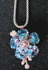 CADENZA Halskette 45 cm mit Bumenanhänger aus Strasssteinen