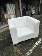 2 Loungesessel in Weiß –