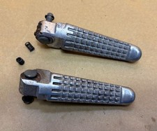 Suzuki GSF600 S/N Bandit (GN77B) Bandit Fußrasten Sozius 4361133E11