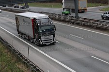 LKW Foto Volvo FH Planensattelzug Schweden schwarz Fluckinger Transport #m3bx