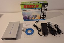 Externes USB 2.0 Gehäuse für 3,5"-Festplatten, mit Netzteil  und Zubehör, in OVP