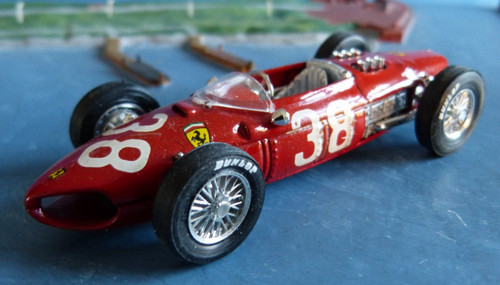 Brumm modell ferrari 156 - modell,