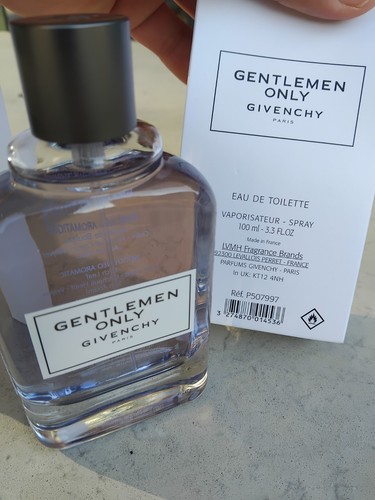 Givenchy gentleman only edt - givenchy,