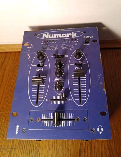 Numark blue dog dm905 music - dog,
