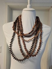 Edle Holzperlenkette