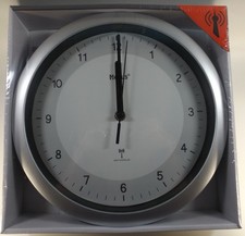 analoge Funkwanduhr von Mebus
