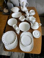 Geschirr-Set Veilchen