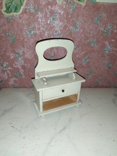 Alte Kommode um 1920 Modeladen