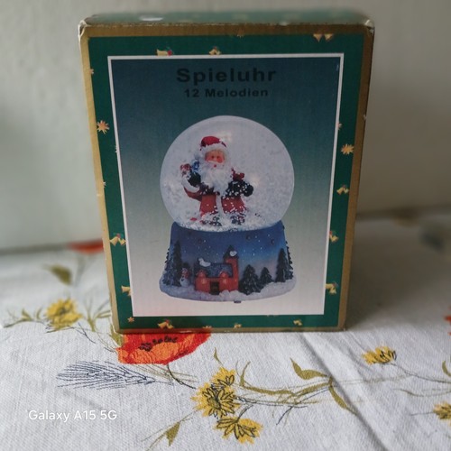 Schnee-Weihnachts-Spieluhr-Kug