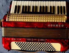 Hohner Verdi II M Akkordeon Piano 96 Bässe Top Zustand mit Koffer
