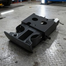 RHD Aschenbecher