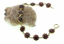 Ladies' bracelet with garnet