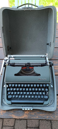 Olympia schreibmaschine - olympia, 3