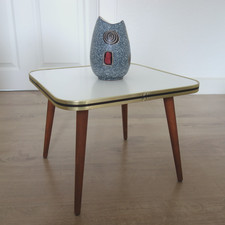 50er 60er Blumenhocker Blumenbank Holz Hocker weiß Goldrand 36x36x28 cm