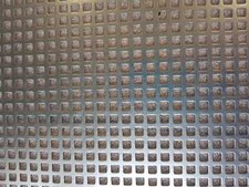 Schutzgitter für Kellerfenster, Schädlingsgitter, Laubfang, Lochung QG 5-8