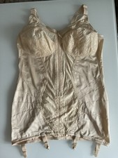 naturana korselett 3011