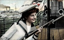 Ak Frau in Matrosenuniform m