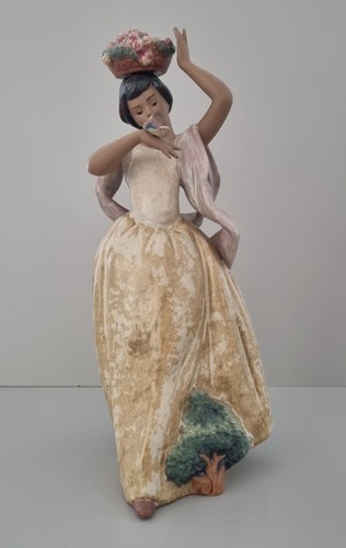 Kunstporzellanfigur bird - „a,