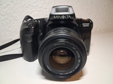 Minolta Dynax 300si mit Minolta AF zoom 35-70 mm , f:1:3,5-4,5.mit neu batterie