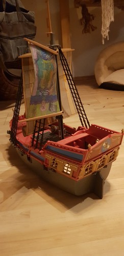 Große piratenflaggschiff - große,