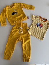 Sigikid Set 3-teilig Sportanzug, Pullover, Hose und T-Shirt, gelb, Gr. 92, 2 J.