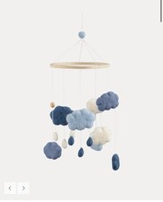 Mobile für Babys mit Wolken