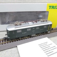TRIX 22330 H0 SBB E-lok 10015