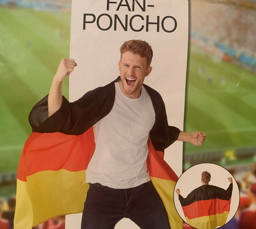 Fussball~Deutschland~Fan~Artik