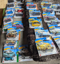 Varianten / Modellautos 1:64