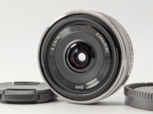 Sony 16mm 8 sel16f28 - e, f/2.8