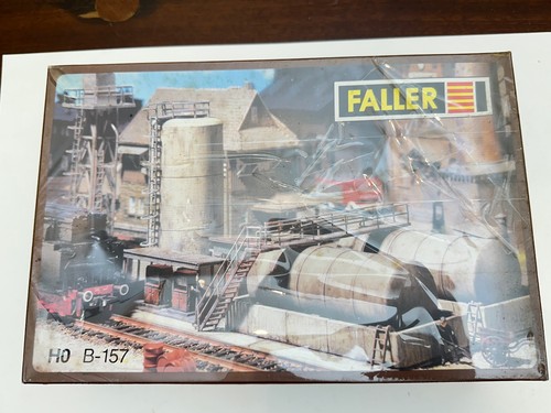 Faller b 157 öllager - 1/87,