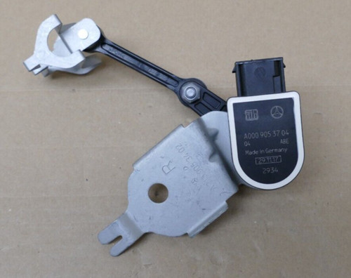 Mercedes benz level xenon - level,