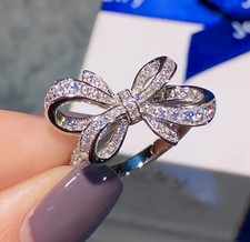 Eleganter Fingerring Schleifenknoten-Ring synthetischen Zirkon Luxus  Silbern