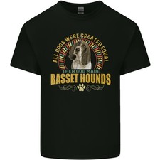 Ein Basset Hound Hund Kinder