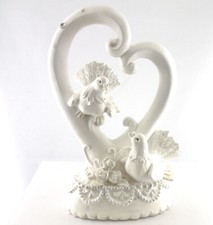 Weiße Hochzeits Tauben im