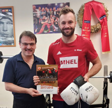 Dominic Bösel Box-Weltmeister Boxhandschuhe; Getragen & Handsigniert  "CHARITY"