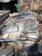 Mehrere Granitplatten zum Terrasse- oder Gehwegbau