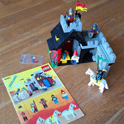Komplett lego 6067 ritterburg - komplett!,