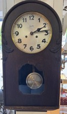 Wanduhr antik Suevia mechanisch m Schlüssel läuft und läuft