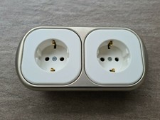2 Steckdosen mit 2 Fach Rahmen Topluxe Metall Silber / weiß UP Komplettpreis 