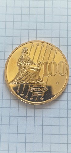 100 specimen lettland - lettland, 2014