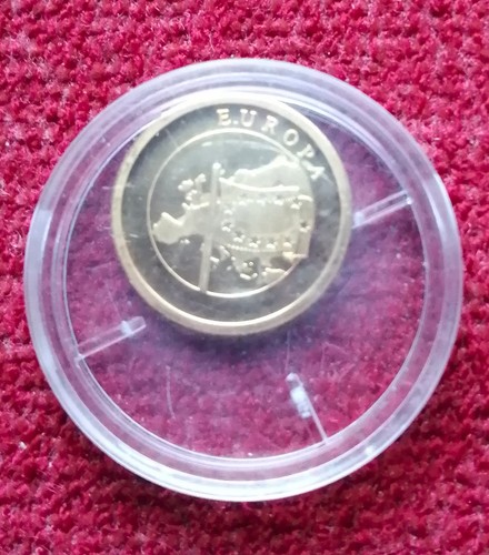 Goldmedaille europa mit fahne - goldmedaille,