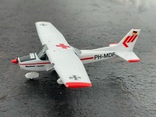 FIKTION Cessna 172 PropF Bundeswehr NOTARZT  SAN 1:87