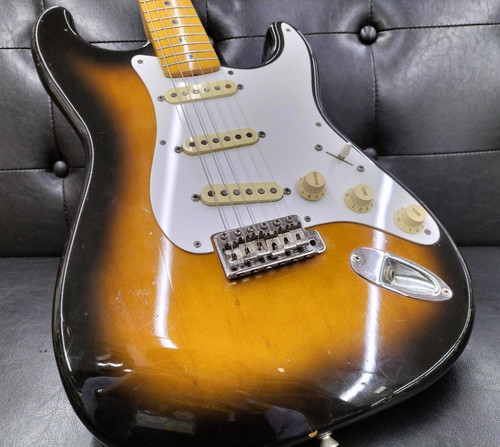 Fender japan stratocaster - [fender,