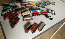 Diverse Güter- und Personenwaggons der Spur H0 von Märklin