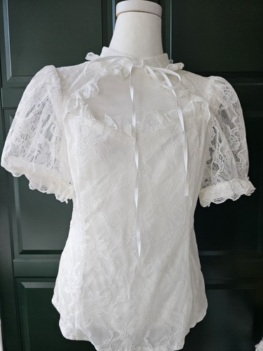 Bluse cutout kurzarm - cutout, spitzen